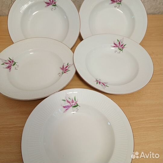 Набор столовой посуды фарфор