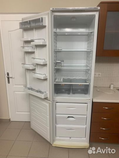 Холодильник atlant двухкамерный бу