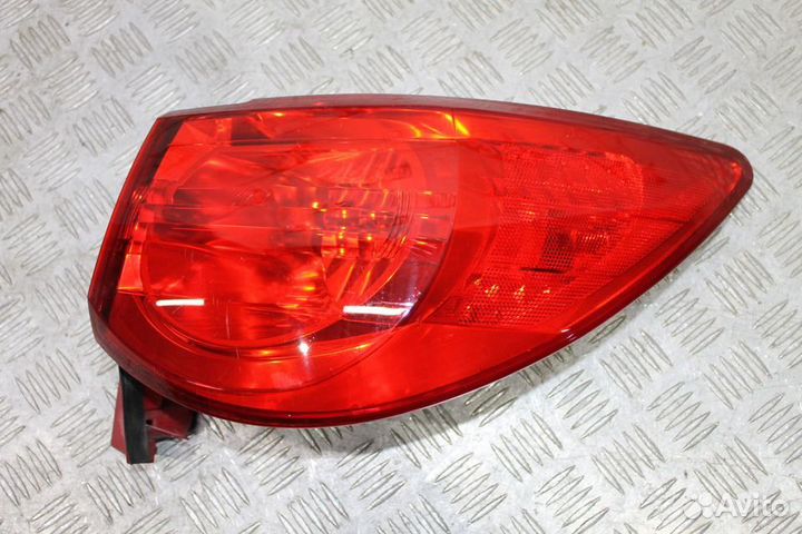 Фонарь задний правый Chevrolet Traverse 2008-2012