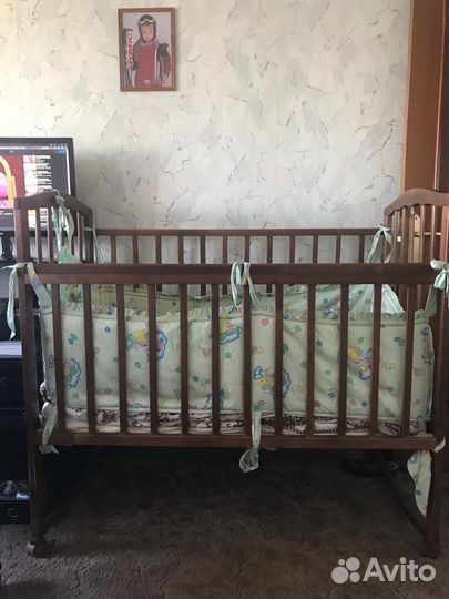 Кроватка и бортики
