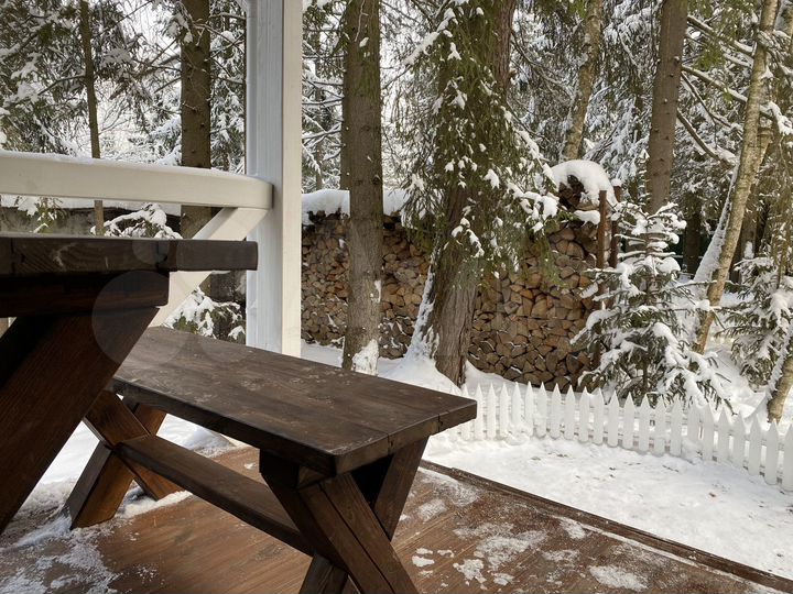 Дом 42 м² на участке 3 га