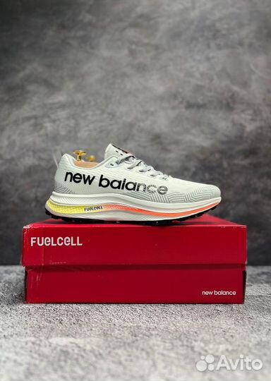 Кроссовки New Balance fuelcell rc elite v2