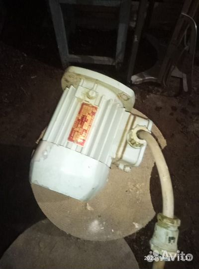 Двигатель асинхронный