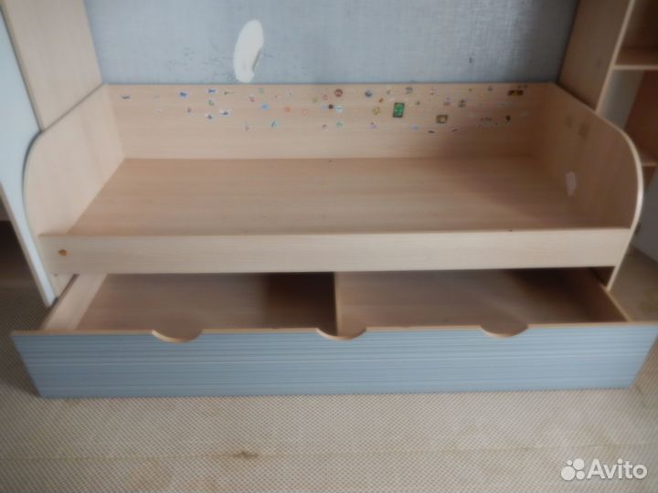 Гарнитур для детской комнаты