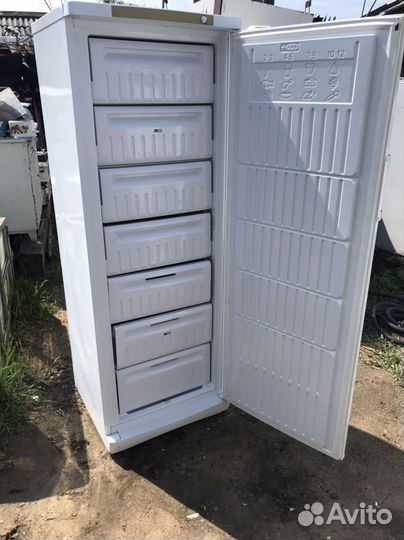 Морозильник Indesit