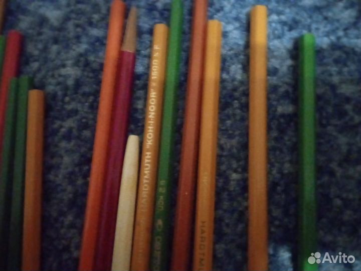 Огромная коллекция карандашей и ластиков СССР