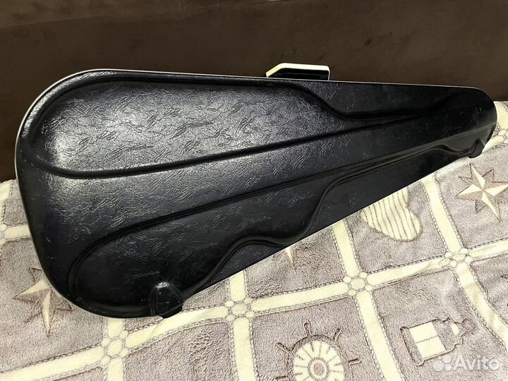 Кейс для электрогитары