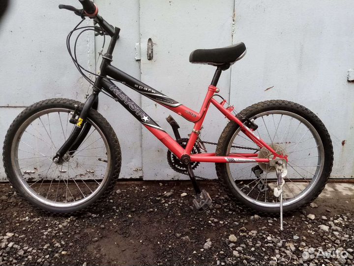 Шесть велосипедов на 20 колесах