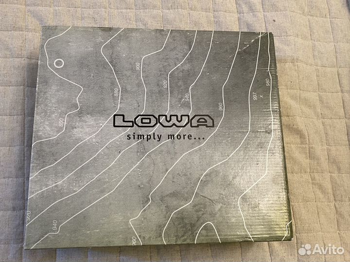 Трекинговые ботинки lowa