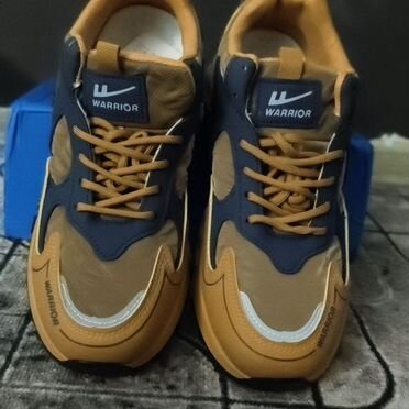 Мужские зимние кроссовки