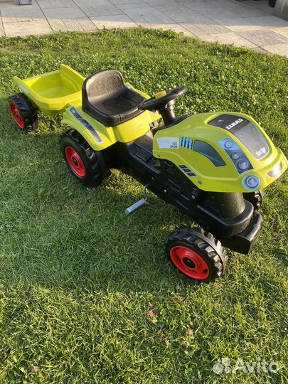 Детская игрушка трактор с педалями
