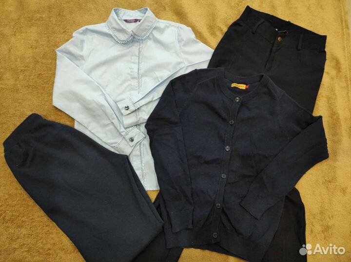 Школьная форма (блузка, брюки, кардиган) 140