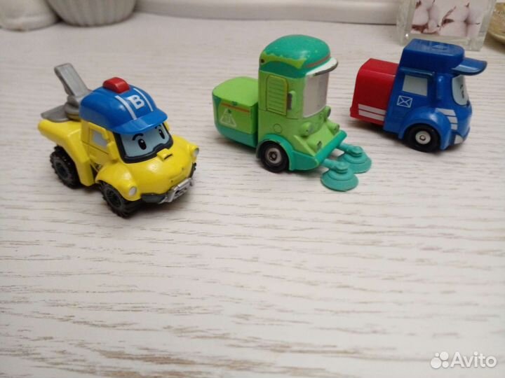 Машинки от автобуса Робокар Полли