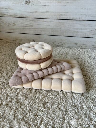 Набор подушек-печенек в наличии