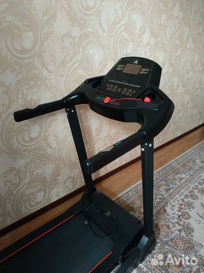 Беговая дорожка dfc