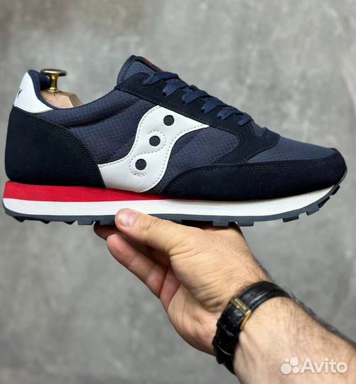 Saucony синие с белым разм. 42