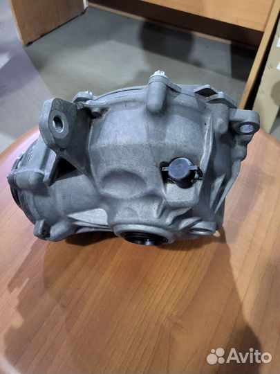 Редуктор переднего моста на Мерседес-W221-W216