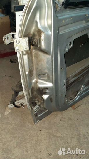 Дверь передняя правая Skoda Fabia