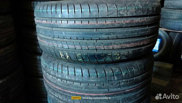 Goodyear Eagle F1 Asymmetric 5 235/45 R17 97Y