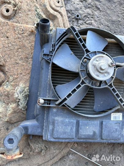 Вентилятор охлаждения двигателя Geely Emgrand Ec7
