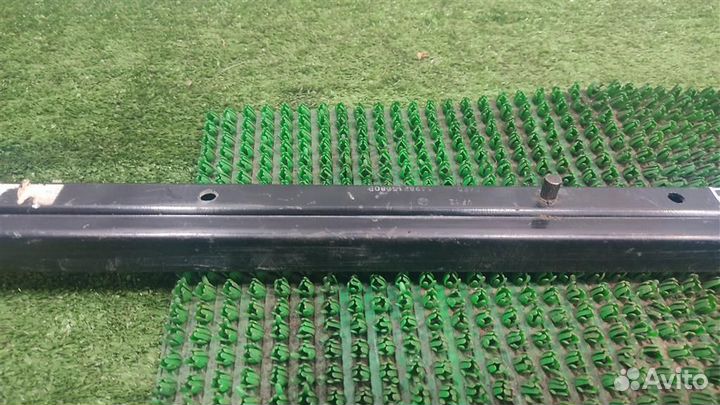 Направляющая сдвижной двери Peugeot Expert 2010