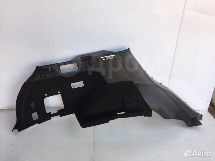 Обшивка заднего крыла нижняя левая Infiniti Fx35