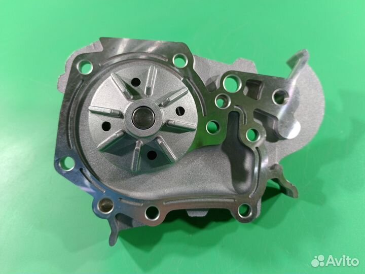 Помпа для Renault Logan