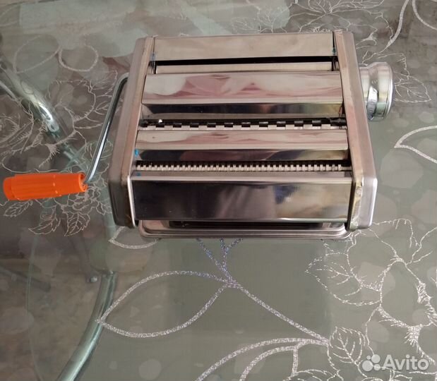 Тестораскаточная машина лапшерезка