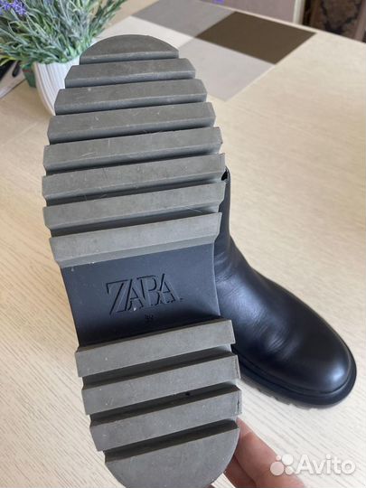 Кожаные сапоги zara