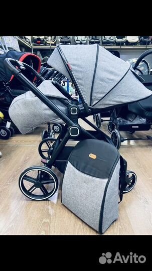 Коляска новая с реверсивным блоком серая