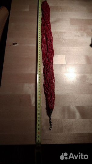 Коралловые бусы