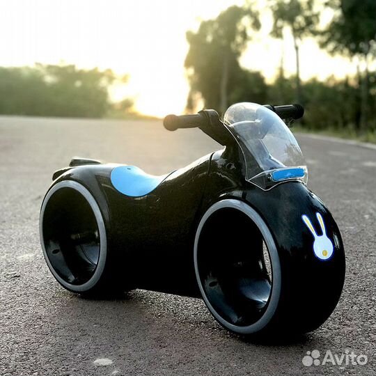 Беговел Star One Scooter