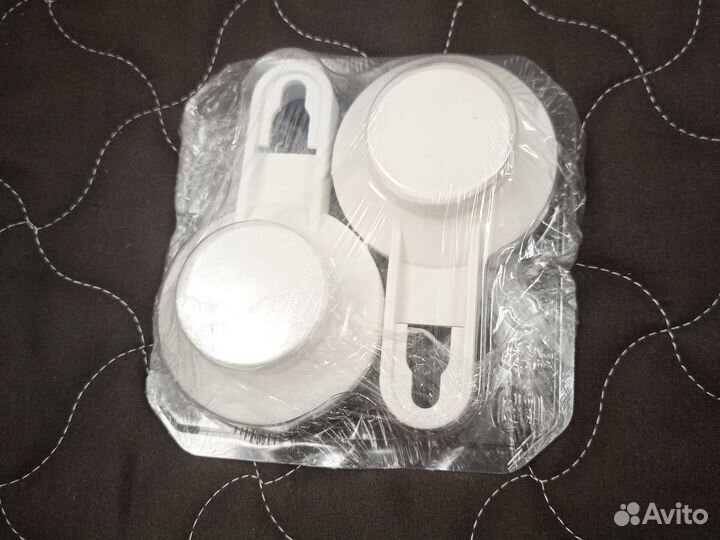 Тискен присоски