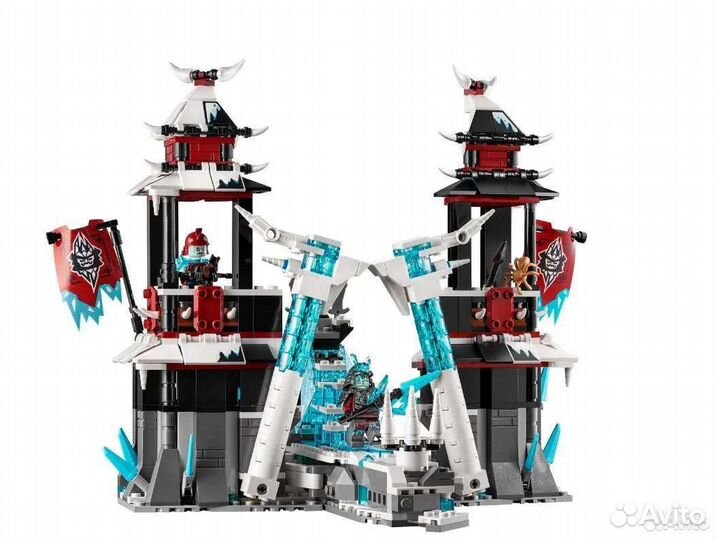 Ninjago - Замок проклятого императора (70678)