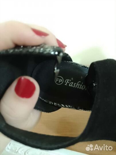 Босоножки летние женские