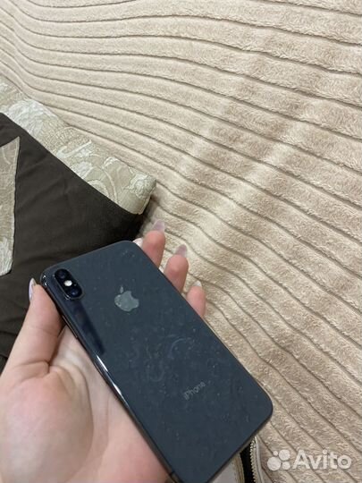 Телефон iPhone 10