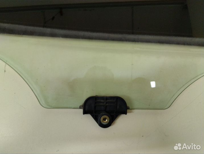 Стекло двери задней правой Kia Venga YN 2010-2017