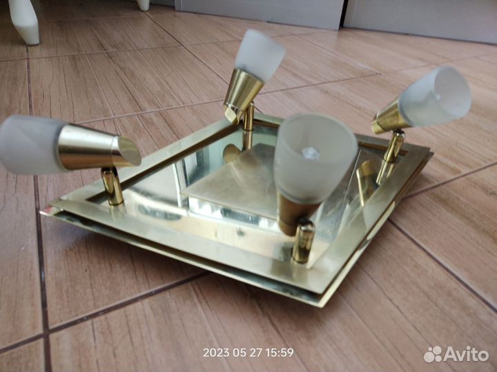 Светильник потолочный