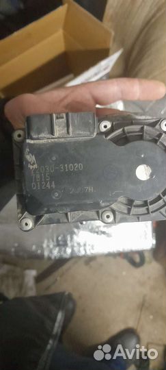 Дросельная заслонка lexus is250