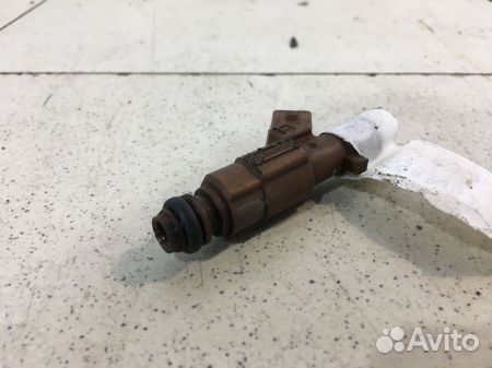 Топливная форсунка Пежо 306