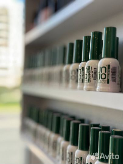 Маникюр + выравнивание + гель-лак в центре