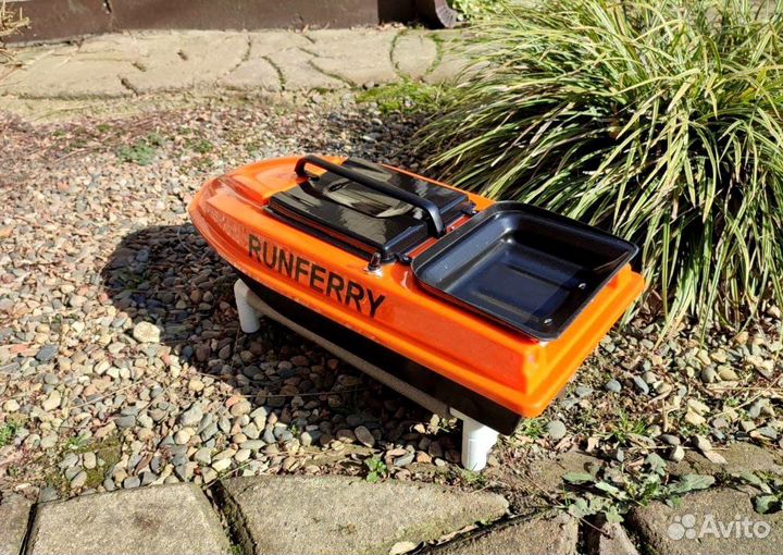 Прикормочный карповый кораблик Ранферри Atom