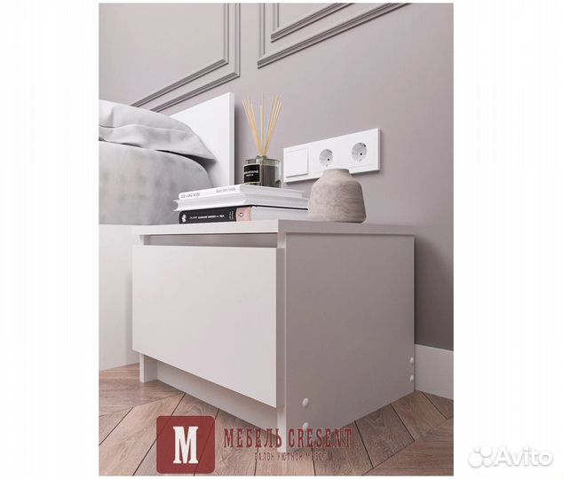 Тумба прикроватная белая