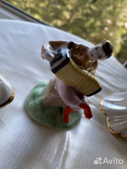 Статуэтки Фарфор дулево