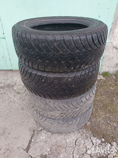 Goodyear UltraGrip Extreme 205/55 R16 91