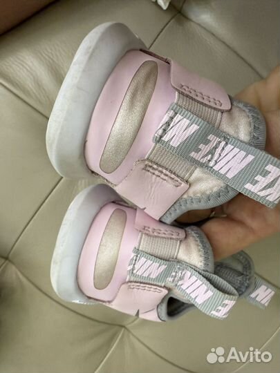 Кроссовки nike для девочки