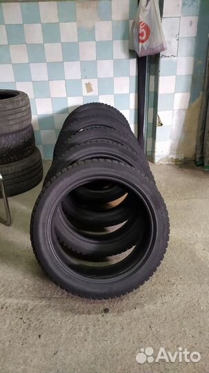 Nokian Tyres Hakkapeliitta 9 235/45 R18