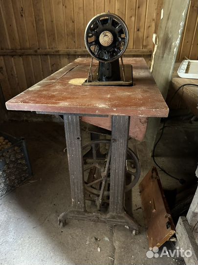 Швейная машинка