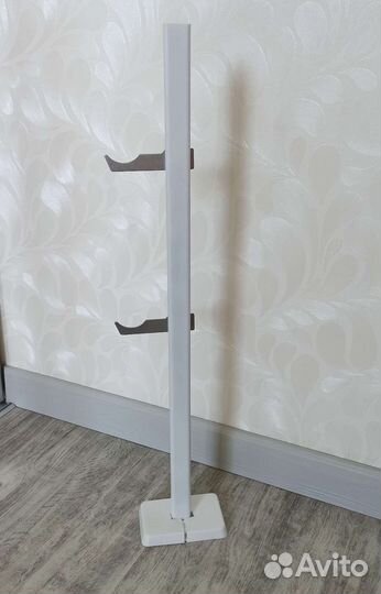 Кронштейн/крепëж напольный для радиатора