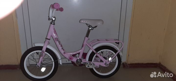 Детский велосипед четырехколесный